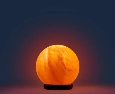 geomerical salt lamp